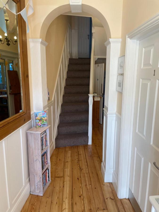 The Courtyard Guest House Great Yarmouth Bagian luar foto