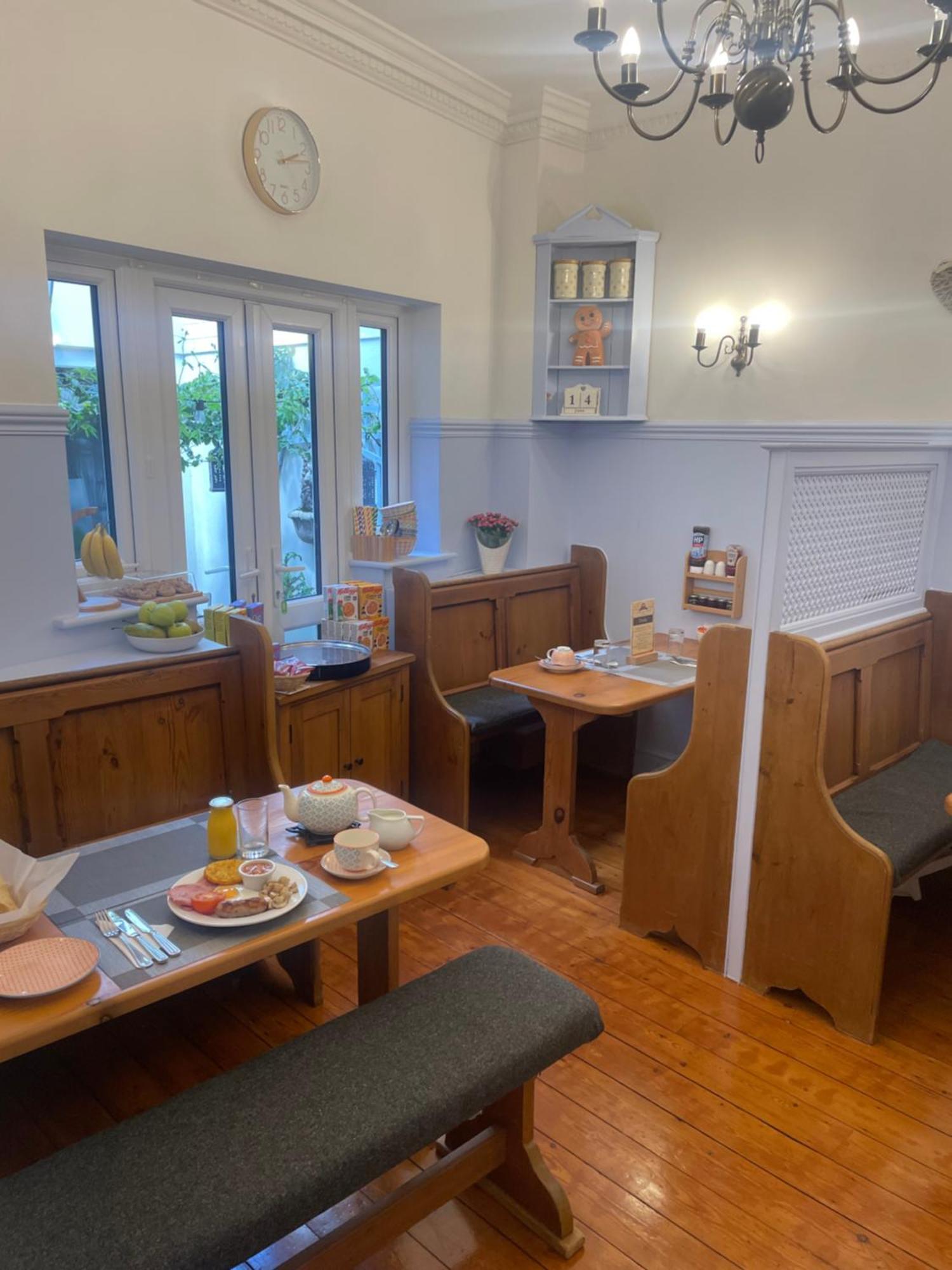 The Courtyard Guest House Great Yarmouth Bagian luar foto
