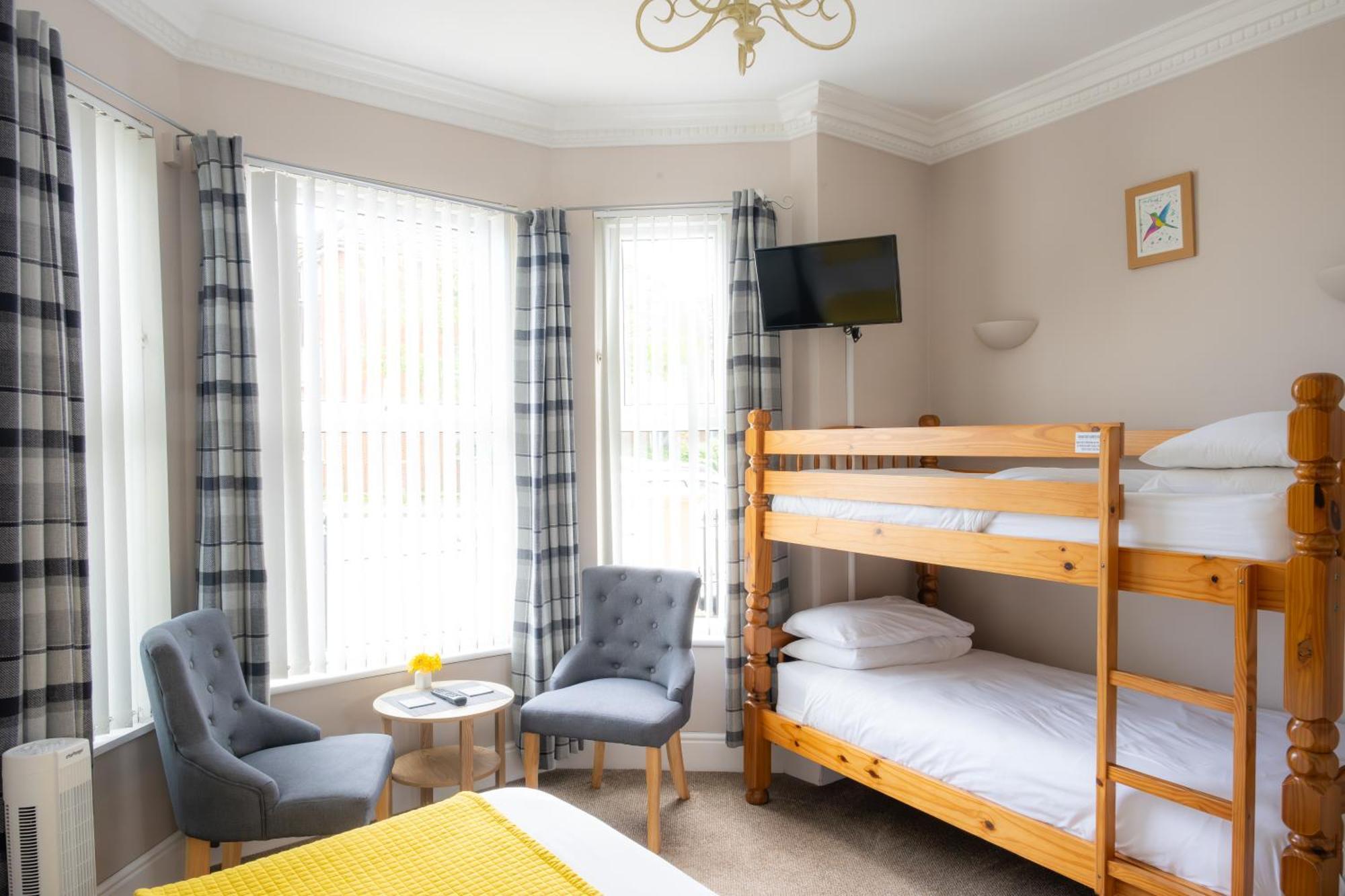 The Courtyard Guest House Great Yarmouth Bagian luar foto