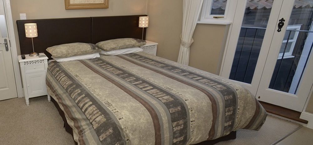 The Courtyard Guest House Great Yarmouth Bagian luar foto