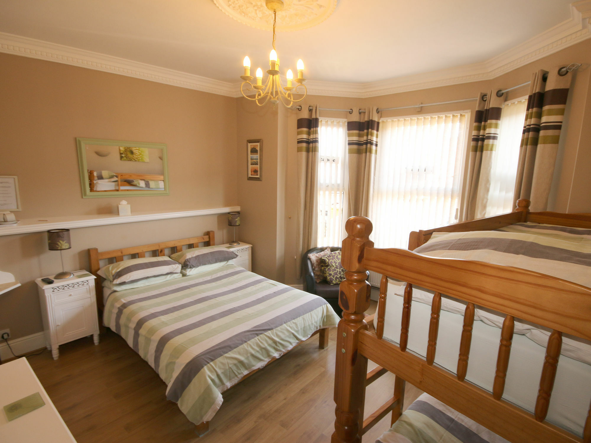 The Courtyard Guest House Great Yarmouth Bagian luar foto